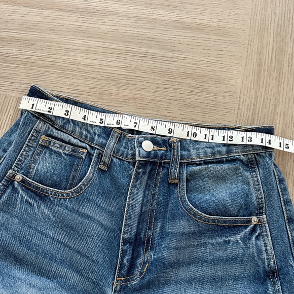 Altard State Blue Barrel Jeans - Picture 5 of 7